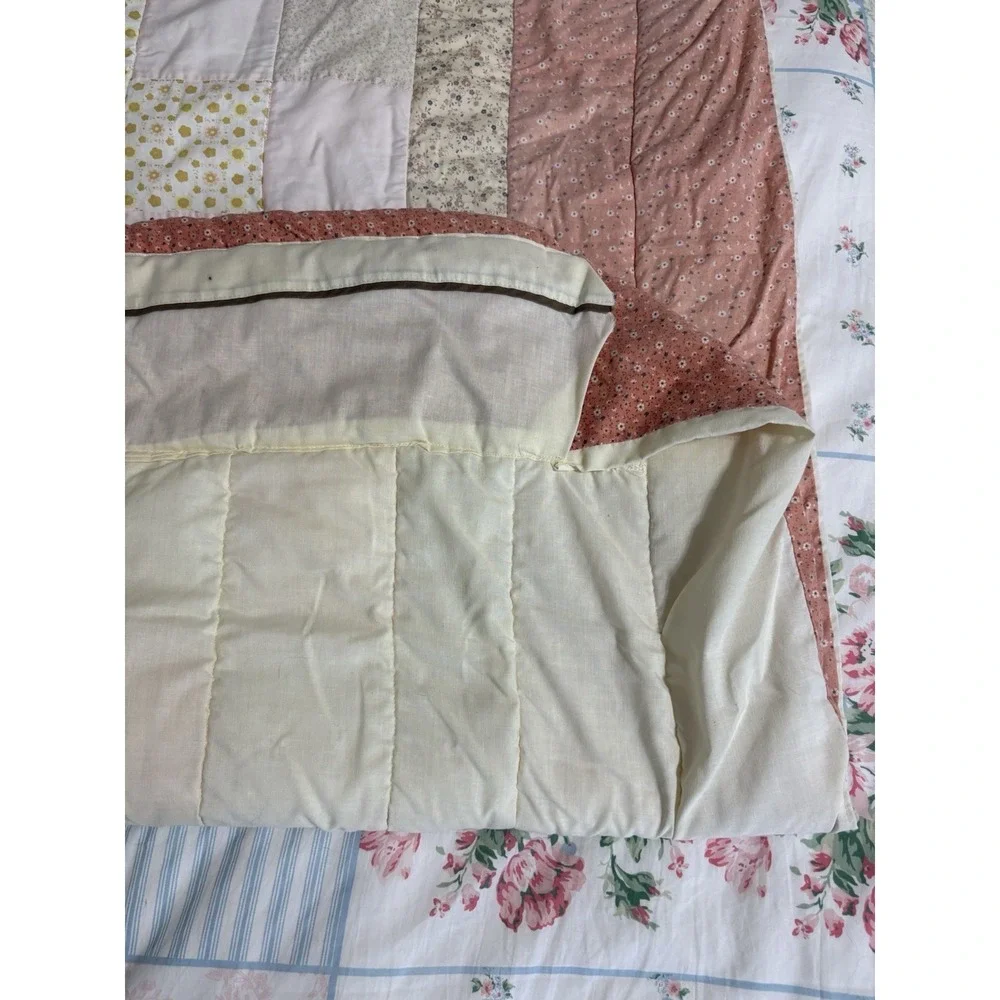 Homemade Vintage Quilt Pink White Beige MCM Floral Block Pattern Twin 48